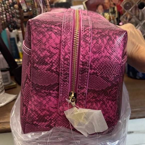 Jeffree Star Pink Snake Print makeup bag - Picture 4 of 9